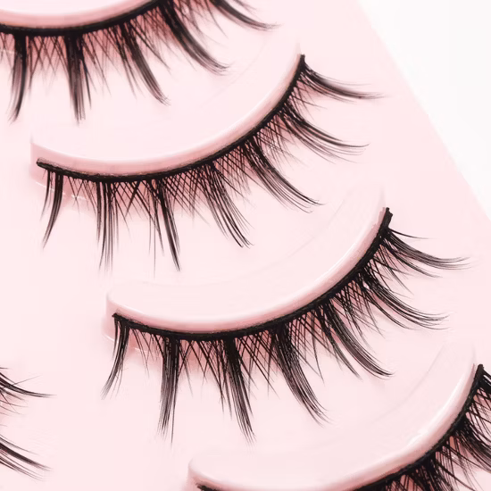 China Factory lance une nouvelle demi-paire de faux cils de cheveux 5 paires de cils à tige transparente